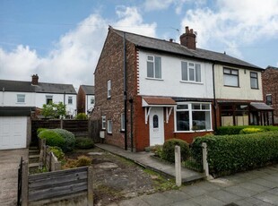 3 bedroom semi-detached house for rent in Caldy Road, Salford, M6