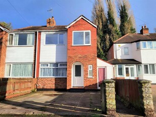 3 bedroom semi-detached house for rent in Glendon Road, Birmingham, West Midlands, B23