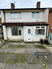 3 bedroom semi-detached house for rent in Lincoln Close, Huyton, Liverpool, L36