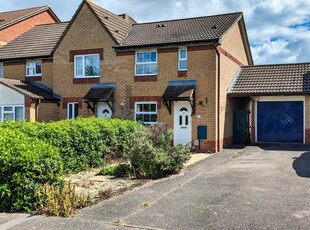 3 bedroom semi-detached house for rent in Rhodes Place, Oldbrook, MK6