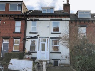 3 bedroom terraced house for rent in Argie Road, Leeds, LS4