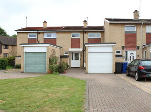 3 bedroom terraced house for rent in Bell Meadow, Bury St Edmunds, IP32