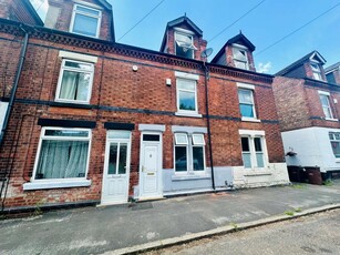 3 bedroom terraced house for rent in Meadow Lane, Sneinton, Nottingham, NG2