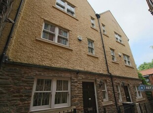 3 bedroom terraced house for rent in Redcross Lane, Bristol, BS2