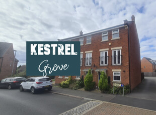 3 bedroom town house for rent in Kestrel Grove, Hucknall, Nottingham, Nottinghamshire, NG15