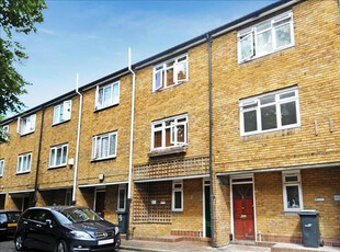 4 bedroom apartment for rent in Mandela Street, Oval, London, SW9