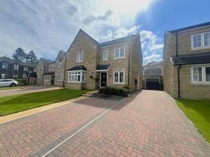 4 bedroom detached house for sale Penistone, S36 7AA