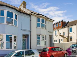 4 bedroom end of terrace house for rent in Bute Street, Brighton, BN2