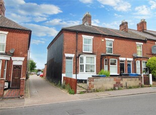 4 bedroom end of terrace house for rent in Silver Road, Norwich, Norfolk, NR3