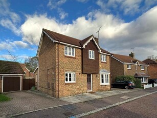 4 bedroom house for rent in Waltham Close, Hutton, BRENTWOOD, CM13
