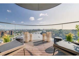 4 bedroom luxury Apartment for sale in London, England