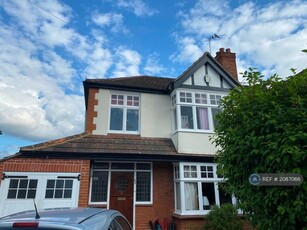 4 bedroom semi-detached house for rent in Cambridge, Cambridge, CB4