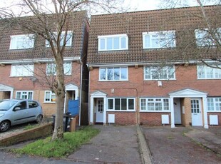 4 bedroom terraced house to rent Leicester, LE2 2AR