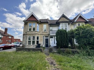 5 bedroom end of terrace house for rent in Gloucester Road, Horfield, Bristol, BS7