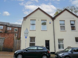 5 bedroom terraced house for rent in Peveril Street, Nottingham, NG7 4AJ, NG7