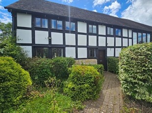 Barn conversion to rent in Dunstall, Earls Croome, Worcestershire WR8