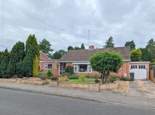 Bungalow for sale in Furlongs Road, Upton-Upon-Severn, Worcester WR8