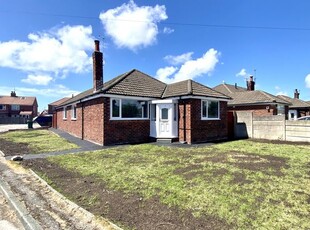 Bungalow to rent in Langdale Close, Thornton-Cleveleys, Lancashire FY5