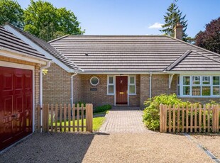 Detached bungalow for sale in Greenhaven, Beech Way, Linton CB21