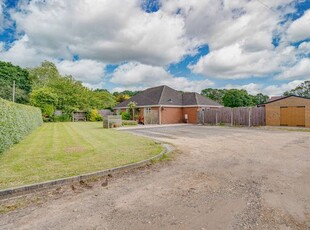 Detached bungalow for sale in Wangfield Lane, Curdridge SO32