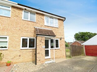 Detached house to rent in Raedwald Drive, Bury St. Edmunds IP32