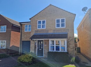 Detached house to rent in The Sycamores, Bluntisham, Huntingdon PE28