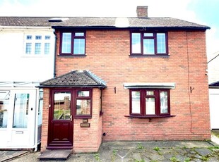 End terrace house to rent in Burrow Road, Chigwell IG7