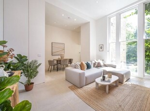 Flat for sale in Clifton Gardens, Little Venice, London W9