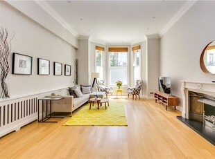 Flat for sale in Earls Court Square, Earls Court, London SW5