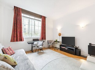 Flat in Belvedere Road, South Bank, SE1