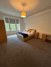 Flat to rent in Brougham Place, Tollcross, Edinburgh EH3