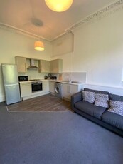 Flat to rent in Lauriston Park, Newington, Edinburgh EH3
