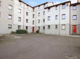 Flat to rent in Sunnybank Road, Aberdeen AB24