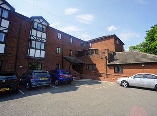 Flat to rent in Westgate Avenue, Bolton BL1