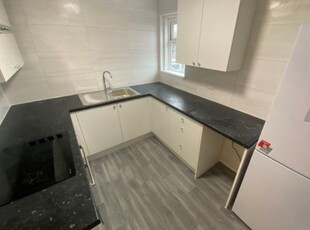 Maisonette to rent in High Street, Staple Hill, Bristol BS16