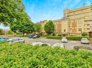 Orion Gate, Bedwell Crescent, 2 Bedroom Flat