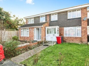 Property to rent in Hadlow Court, Slough SL1