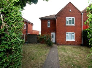 Semi-detached house to rent in Warmsworth Road, Balby DN4