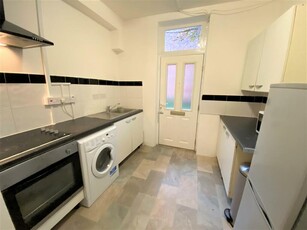 Studio flat for rent in St. James Road, Off London Road, Leicester, LE2