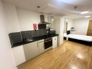 Studio flat for rent in Bridgewater Street, Liverpool, Merseyside, L1