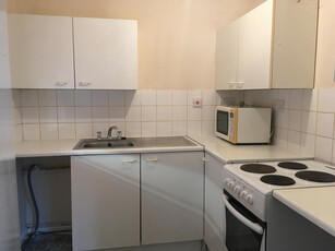 Studio flat for rent in Cowley Road, Littlemore, Oxford, OX4