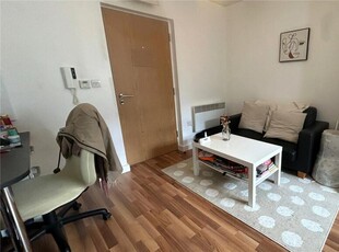 Studio flat for rent in Erskine Street, City Centre, Leicester, LE1