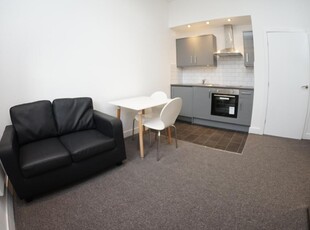 Studio flat for rent in Law Russell House, 63 Vicar Lane, Bradford, West Yorkshire, BD1