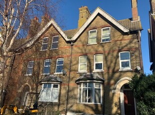 Studio to rent in The Drive, Old Dover Road, Canterbury CT1