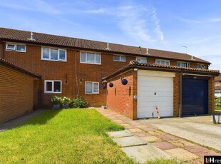 Terraced house to rent in Greenside, Borehamwood WD6