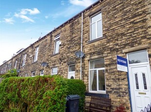 Terraced house to rent in Leonards Place, Bingley BD16