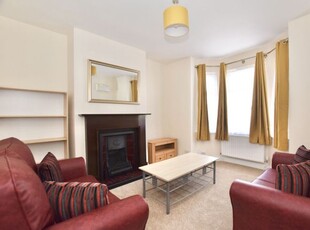 Terraced house to rent in Marlborough Road, Oxford OX1