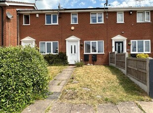 Terraced house to rent in Summerhill Drive, Newcastle-Under-Lyme ST5