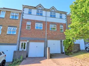 Terraced house to rent in Wheelers Park, High Wycombe, Buckinghamshire HP13