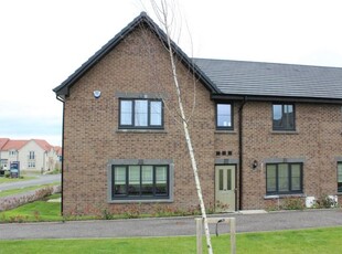 Terraced house to rent in Whitecraigs Gardens, Hamilton ML3